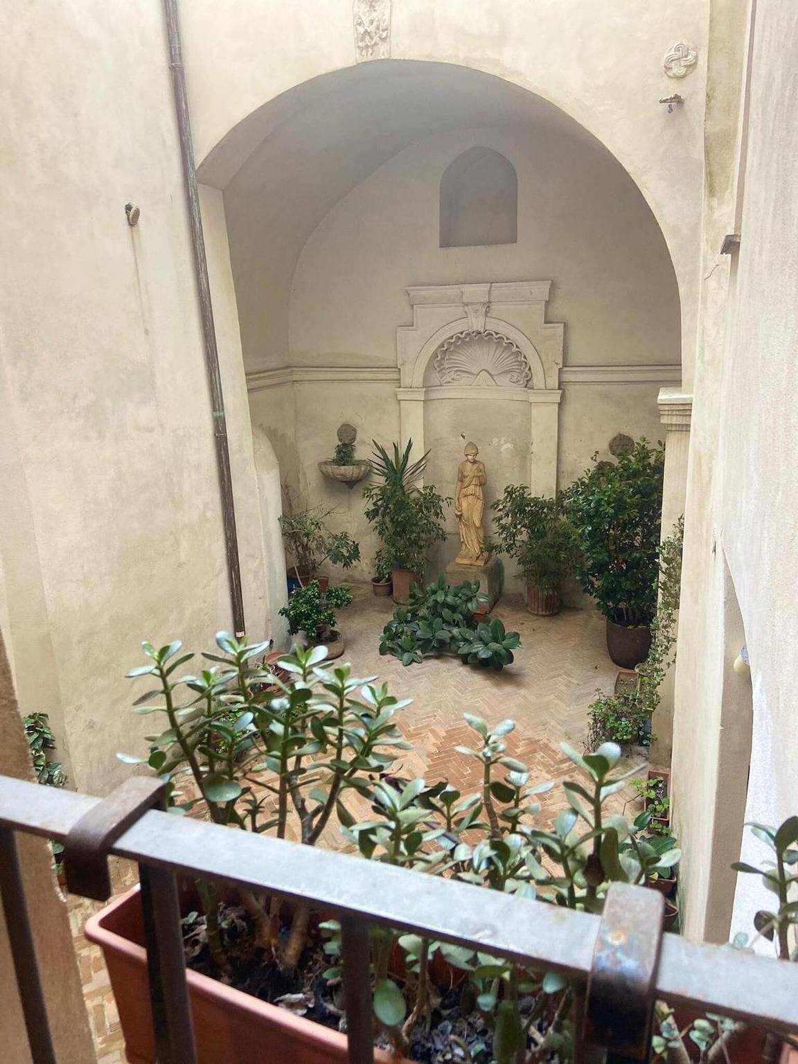 Ganze Wohnung, Apartment „Little House in Trastevere“ mit Balkon, Wlan und Klimaanlage in Rom Zentrum, Rom