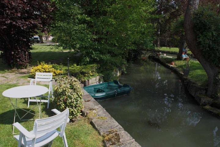 Chambre d’hôte pour 2 personnes, avec vue ainsi que jardin et piscine dans Eure-et-Loir - 2