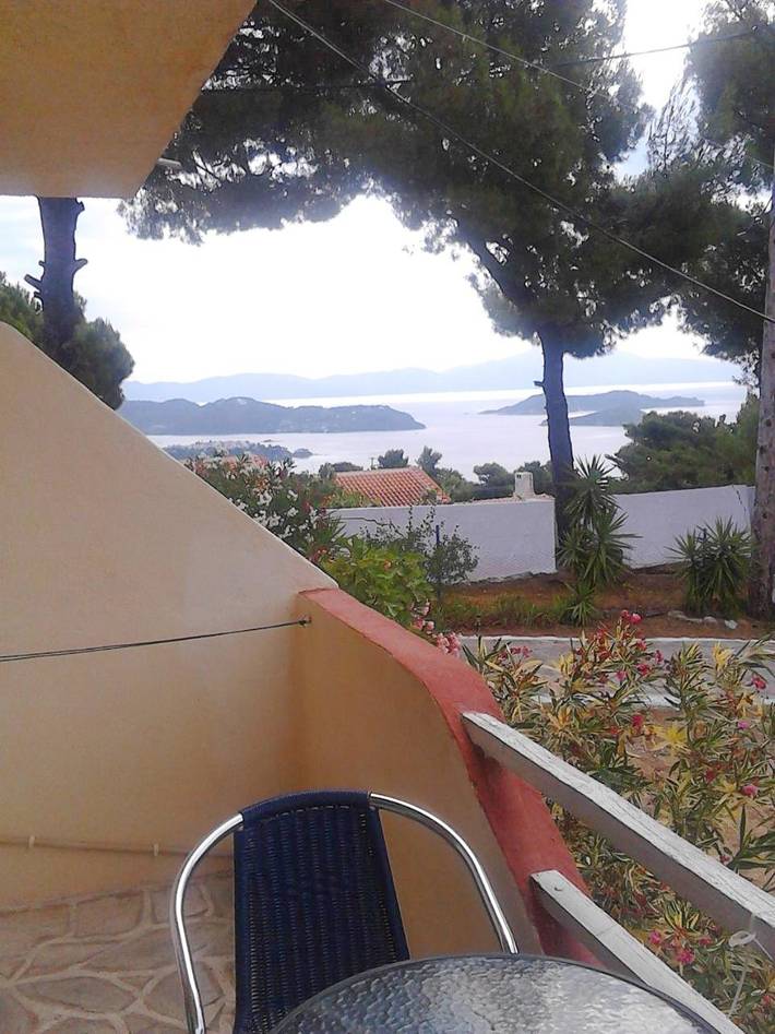 Gîte pour 3 personnes, avec vue ainsi que jardin et balcon dans Skiathos - 2