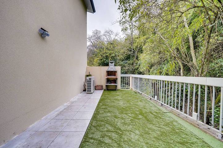 Maison de vacances pour 6 personnes, avec jardin à Fronsac