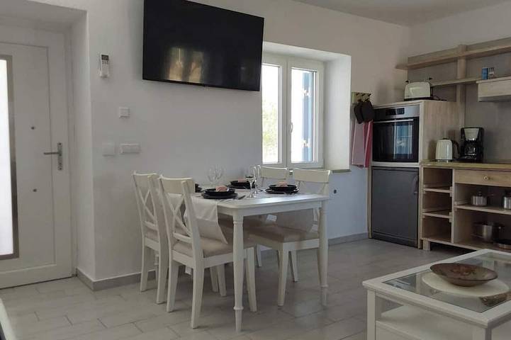 Appartement de Marven in Zefiria, Milos
