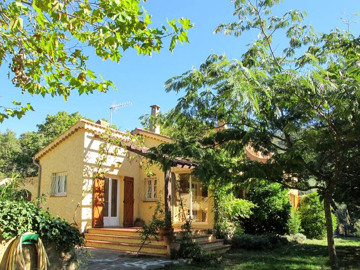 Location de vacances pour 8 personnes, avec terrasse et jardin, animaux acceptés à Le Plan-de-la-Tour - 2