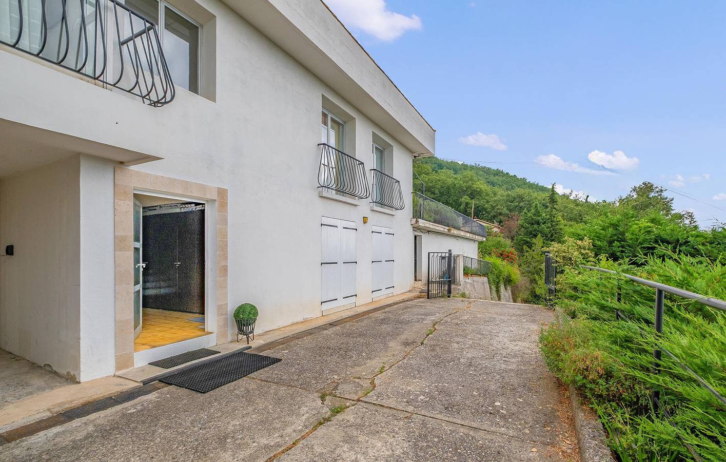 Apartment mit Meerblick, Pool, Terrasse und Parkplatz in Grasse, Cannes und Umgebung
