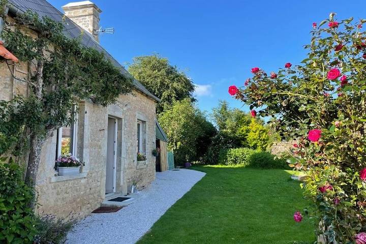 Location de vacances pour 2 personnes, avec Jardin dans Étienville