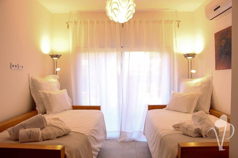 Villa On The Natural Park And Close To Beach, Beautiful Garden And Heated Pool in Faro, Parque Natural da Ria Formosa