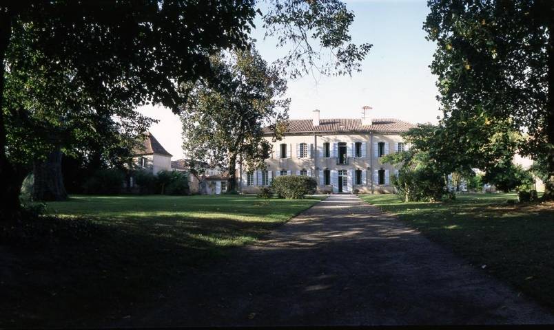 Maison d’hôte pour 4 personnes, avec balcon et jardin