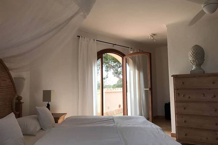 Lastminute - Traumhafte Finca Pool, wunderschönem Garten,wenige Min. zum Strand in Son Moja, Santanyí