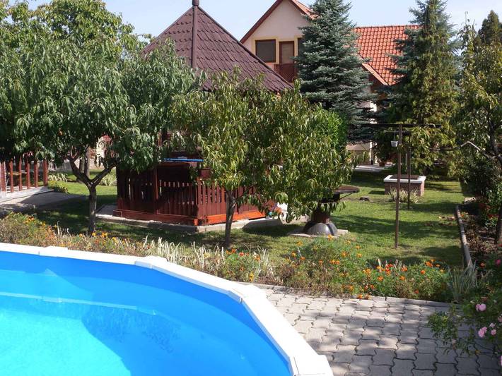 Ferienhaus für 12 Personen, mit Garten
