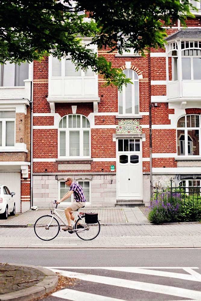 B&b voor 2 personen, with Balkon and Terras as well as Uitzicht in Hasselt