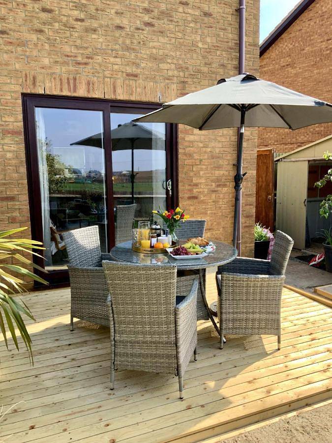 Cinque Ports Snug by Coaste - mins from Sea & Golf Course in Deal, Kent