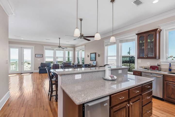 Vacation house for 10 people, with balcony in Dauphin Island