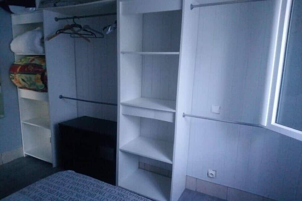 Apartamento entero, Apartamento entre tierra y mar in Belgentier, Region de Toulon