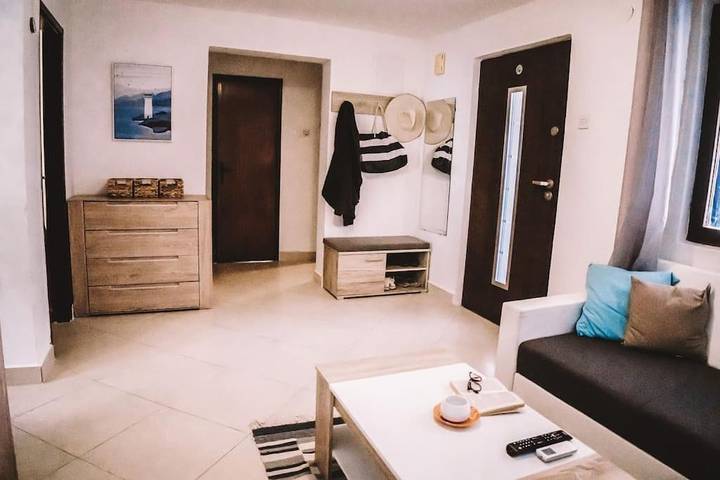 Ferienhaus für 4 Personen, mit Terrasse und Garten sowie Ausblick in Banjol - 4