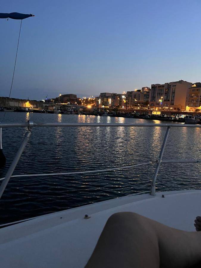 Bateau pour 6 personnes, avec terrasse et vue dans l' Hérault - 3