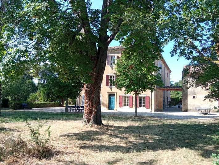 Chambre d’hôte pour 2 personnes, avec vue ainsi que piscine et jardin à Rognes - 3