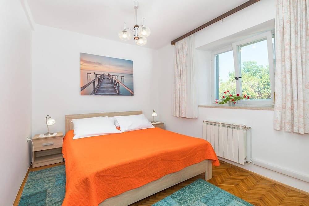 Entire apartment, Cozy apartment in Zambratija with Wifi in Zambratija, Umag Region