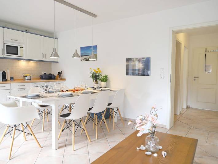 Ganze Wohnung, Geräumige Doppelhaushälfte in Westerland mit Südterrasse und E-Bike-Anschluss in Westerland, Sylt (Gemeinde)