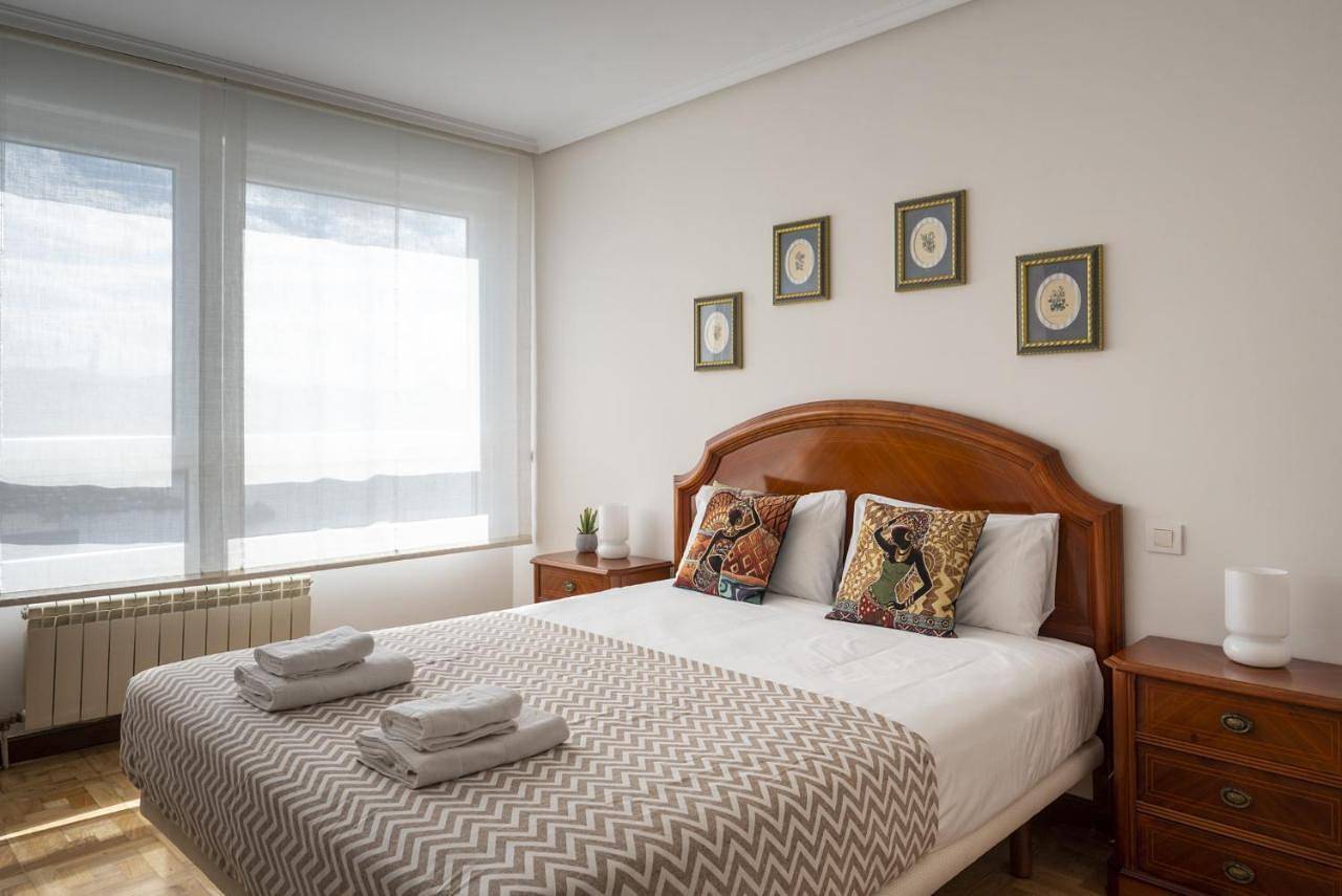 Apartamento entero, Three-Bedroom Apartment with View in Santander, Costa de Cantabria