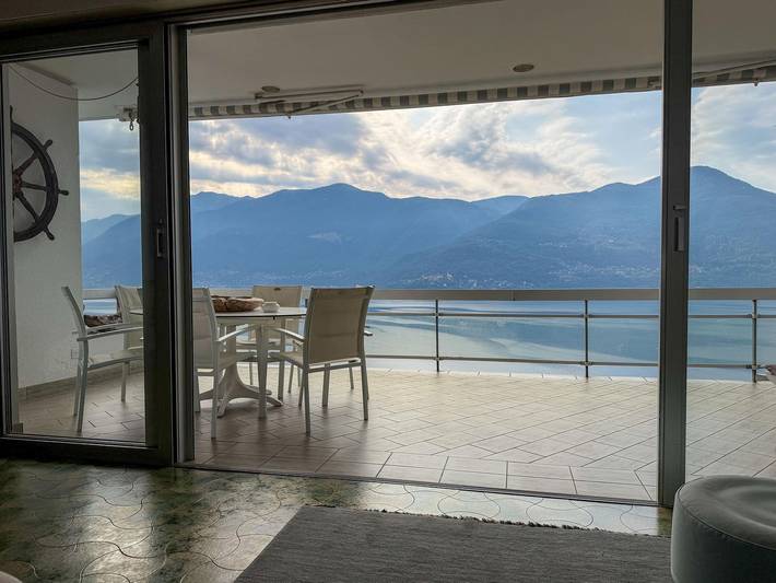Ferienhaus für 5 Personen, mit Garten und Pool sowie Seeblick und Ausblick in Brissago