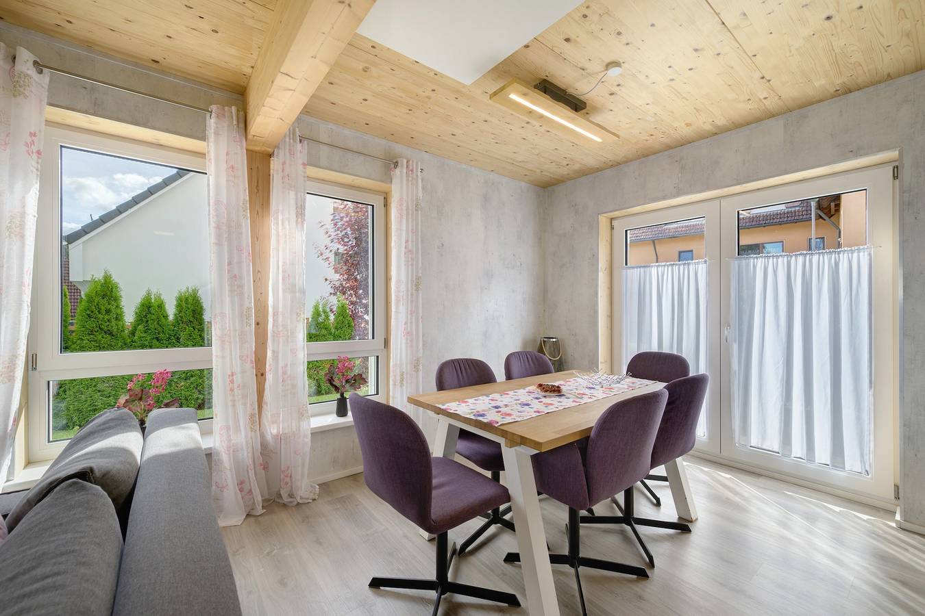 Ferienhaushälfte Feriendomizil für bis zu 6 Personen, mit Pool und Sauna in Freudenstadt, Mittlerer Schwarzwald