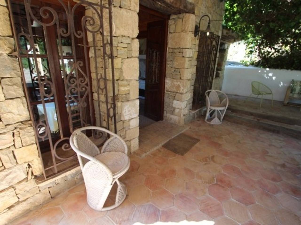 Villa chaleureuse à Benissa avec piscine privée et grand jardin arboré, pour 4 personnes in Benissa, Costa Blanca