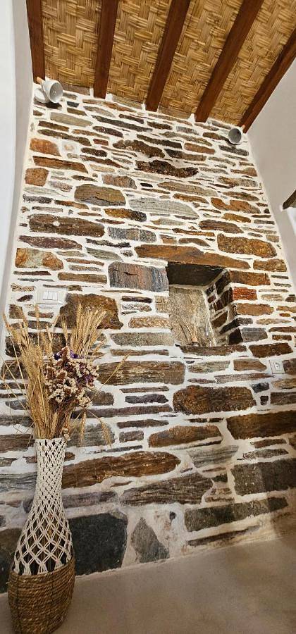 Gîte pour 2 personnes, avec terrasse dans Kithnos Chora - 2