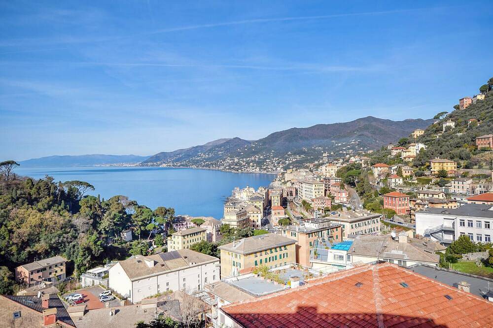 Appartamento intero, Appartamento con 2 camere da letto a Camogli, dove sono ammessi animali. in Camogli, Riviera di Levante