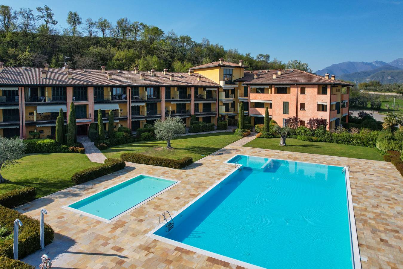 Appartamento intero, Borgo Alto By Bookinggardalake in Puegnago del Garda, Prealpi Gardesane
