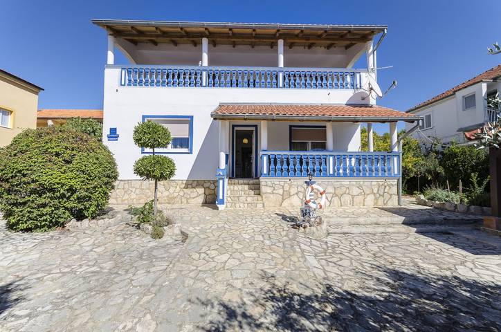 Ferienwohnung für 2 Personen, mit Balkon und Terrasse sowie Garten und Ausblick in Jezera - 3