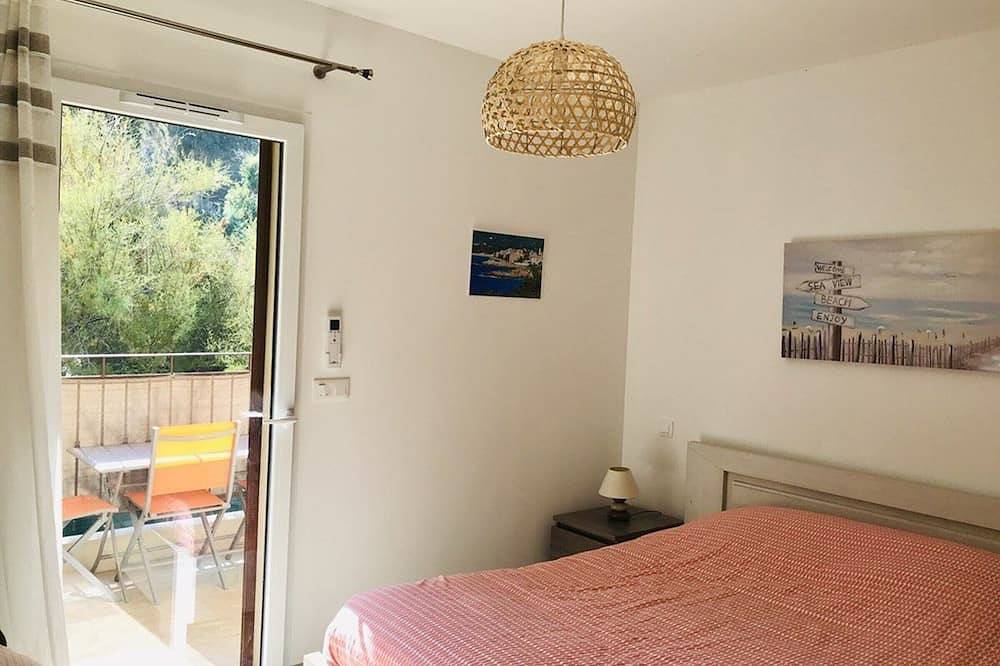 Appartamento intero, Charming 2Br Apartment with Terraces, Ac, Parking, Near Beach – Sleeps 5 in Algajola, Calvi e dintorni