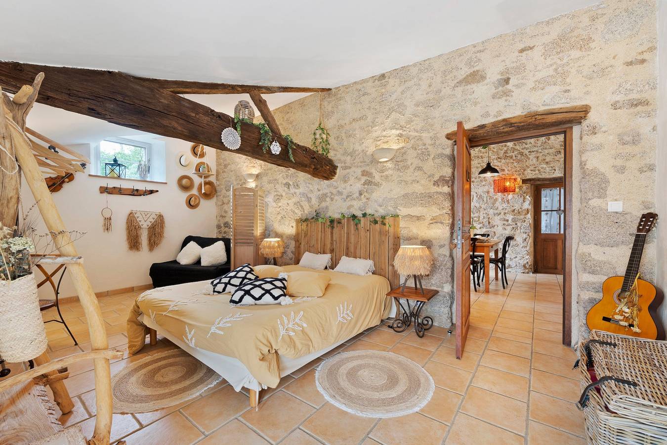 Chambre d’hôtes « Chambre Bohème » avec jardin partagé et Wi-Fi in Saint-Malô-du-Bois, Vallée de la Loire