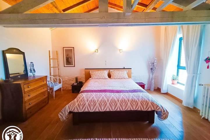 Location de vacances pour 8 personnes, avec jardin à Espère - 2