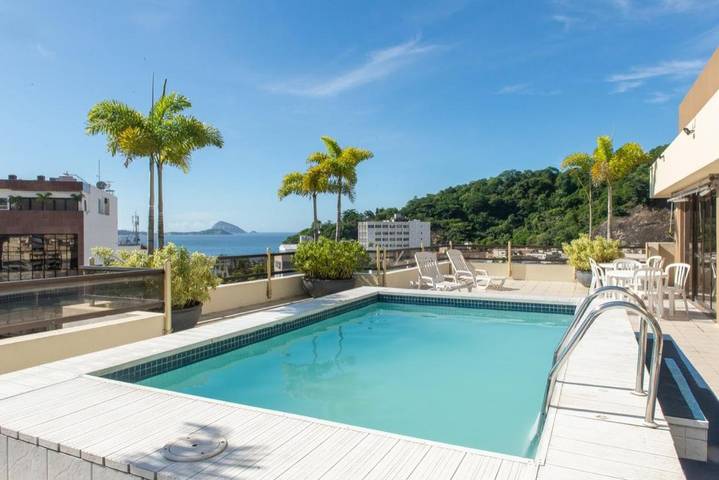 Casas e apartamentos de temporada para 2 pessoas, com sauna e balcão e ainda vista and piscina, com animais de estimação em Leblon