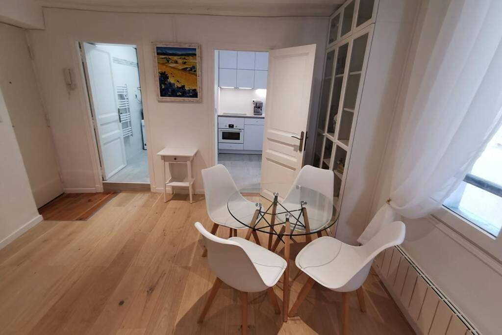 Appartement entier, 3min Rer - Hypter Center St Germain En Laye - Wei&Pei Apartment in Saint-Germain-en-Laye, Yvelines