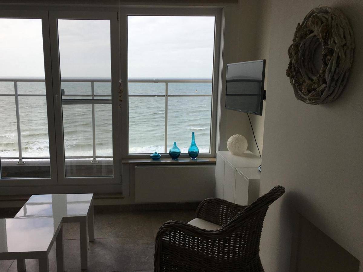 Geheel appartement, Studio with Sea View in Stad Oostende, Oostende