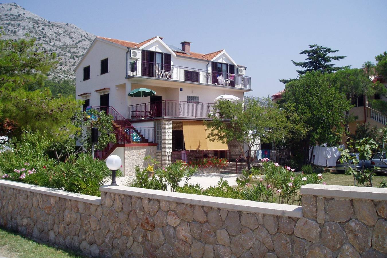 Ganze Wohnung, 2-Zimmer-Ferienwohnung mit Terrasse Starigrad, Paklenica A-6627-d in Starigrad Paklenica, Starigrad