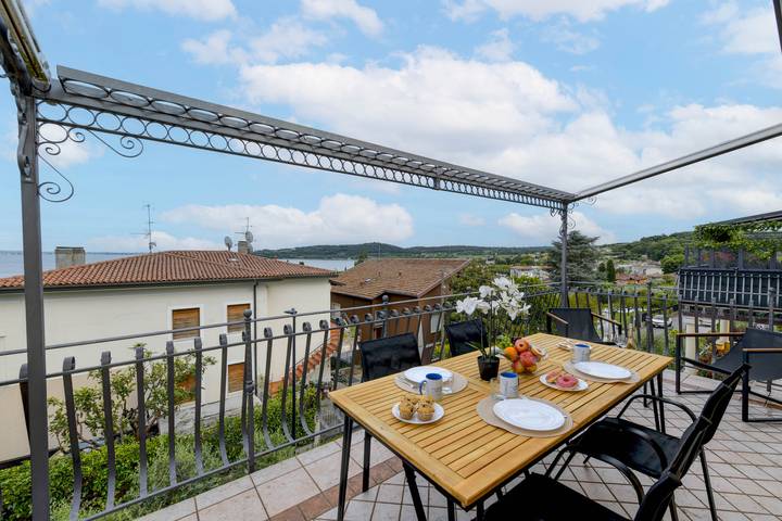Gîte pour 4 personnes, avec vue sur le lac et terrasse, animaux acceptés à Padenghe sul Garda - 3