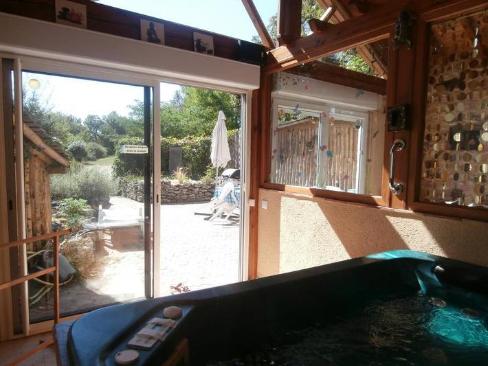 Maison de campagne pour 5 personnes, avec vue ainsi que sauna et jardin, animaux acceptés à Lamonzie-Montastruc - 2