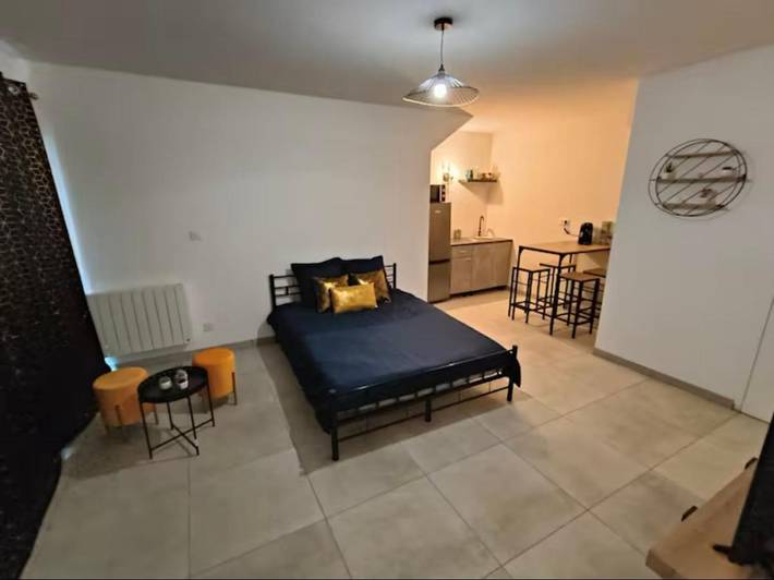 Gîte pour 2 personnes, avec sauna et jacuzzi à Dallet - 2