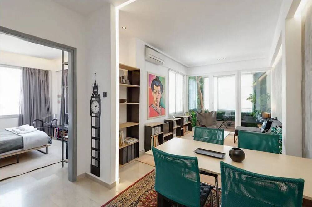 Appartamento intero, Stazione ferroviaria e vita notturna vicino appartamento con vista in Thessaloniki e dintorni