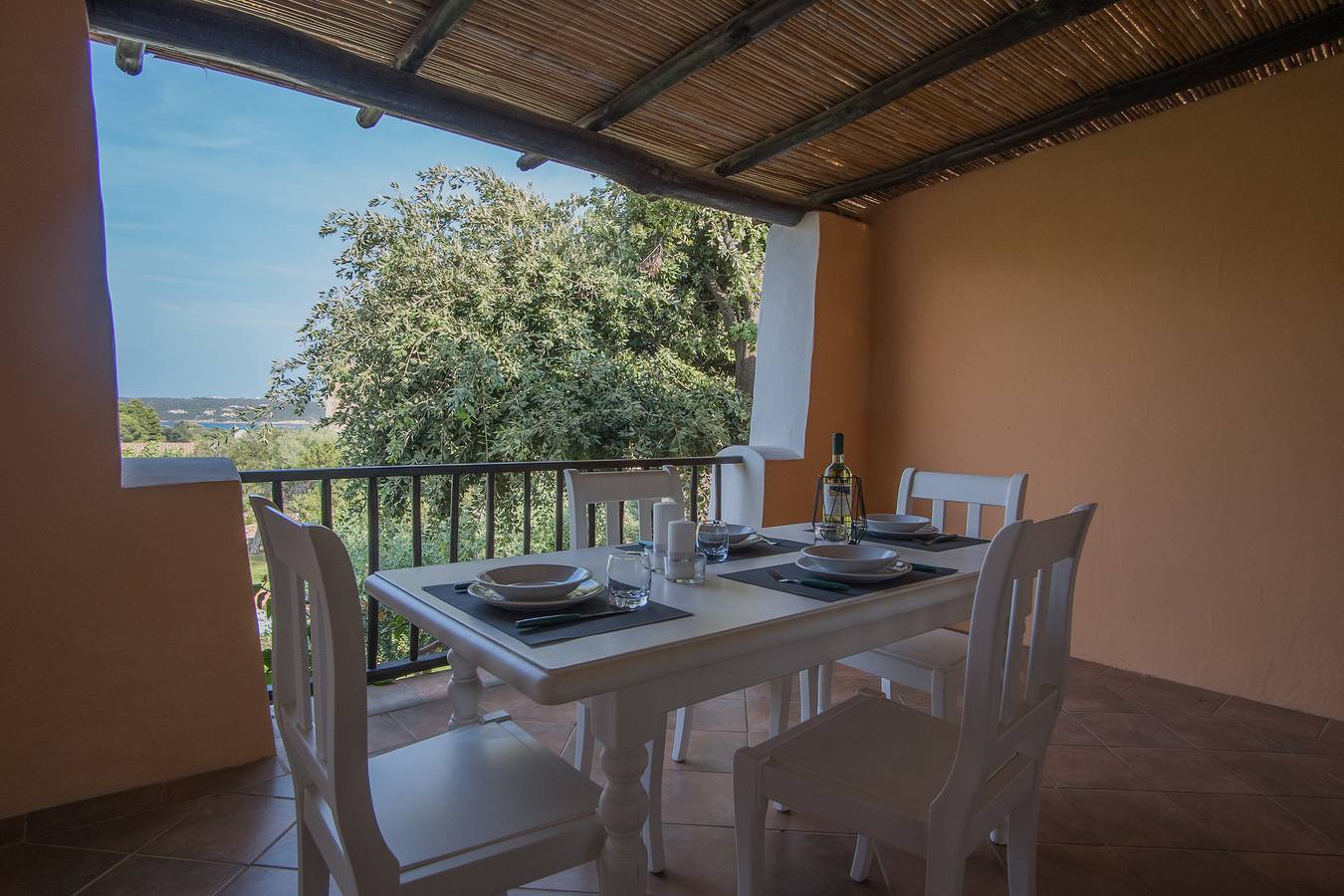 Ganze Wohnung, Wunderschönes Il Giardino degli Oleandri mit einem Schlafzimmer für zwei Personen, Nummer 0842 in Liscia di Vacca, Arzachena