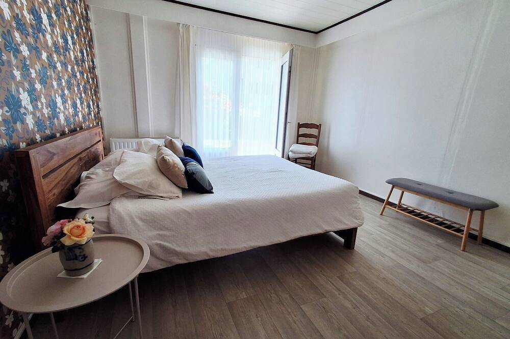 Charming bed & breakfast in enchanting Malmedy with Wifi and free parking. in Malmedy, Nature park Hautes Fagnes