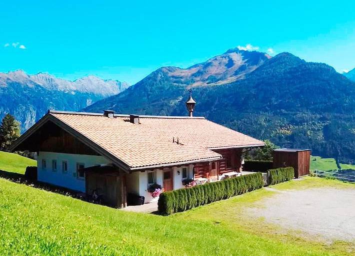 Ferienwohnung für 16 Personen, mit Terrasse und Garten sowie Sauna in Neukirchen am Großvenediger - 2