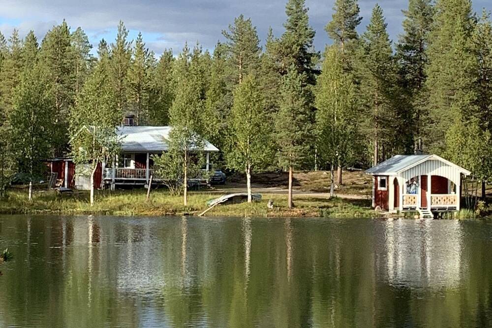 Wilderness & Calmness close to Muddus National Park in Lappland (Schweden)