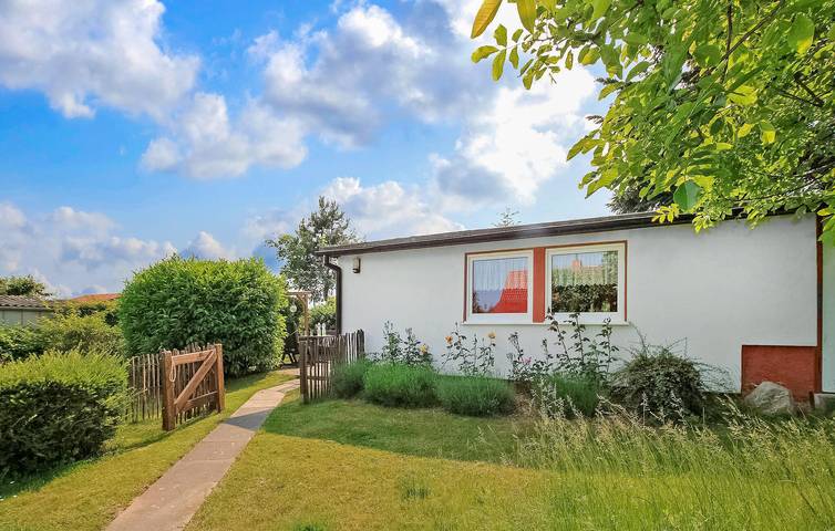 Ferienhaus für 3 Personen, mit Terrasse und Garten