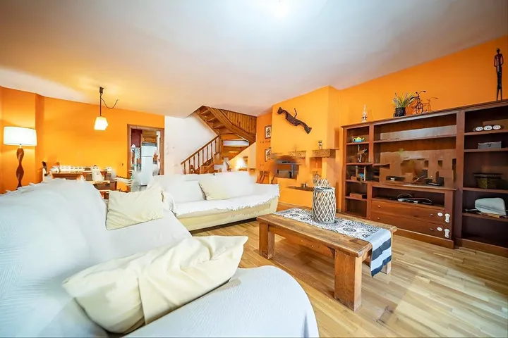 Casa de vacaciones para 9 personas, con vistas y jardín, Se admiten mascotas - 1