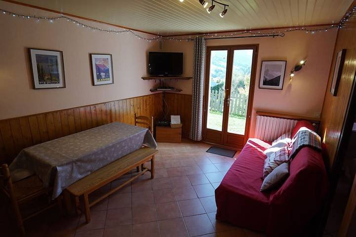 Appartement entier, Bel emplacement dans le magnifique parc national des Bauges, Alpes françaises. Randonnée à vélo in Aillon-le-Jeune, Région de Chambéry