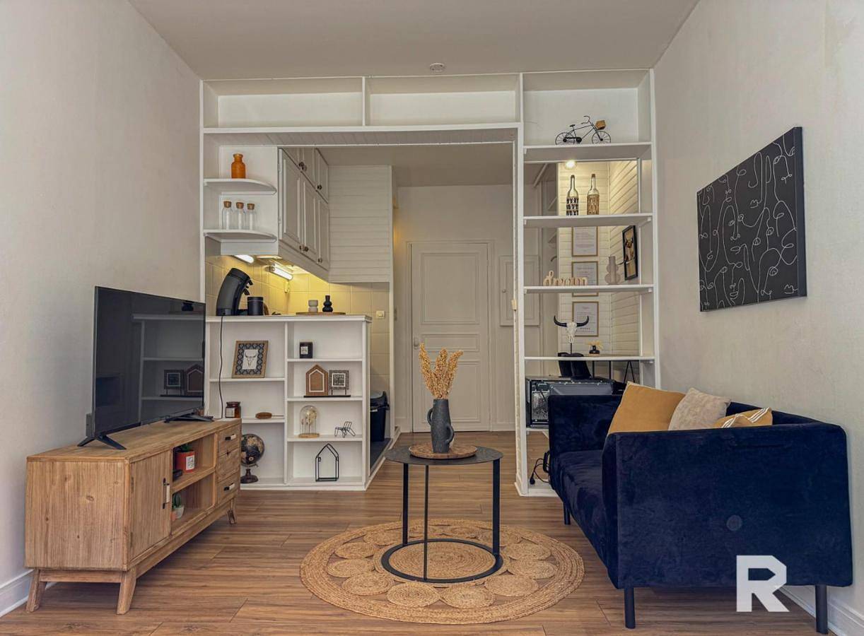 Appartement entier, One-Bedroom Apartment in Montargis, Région de Montargis