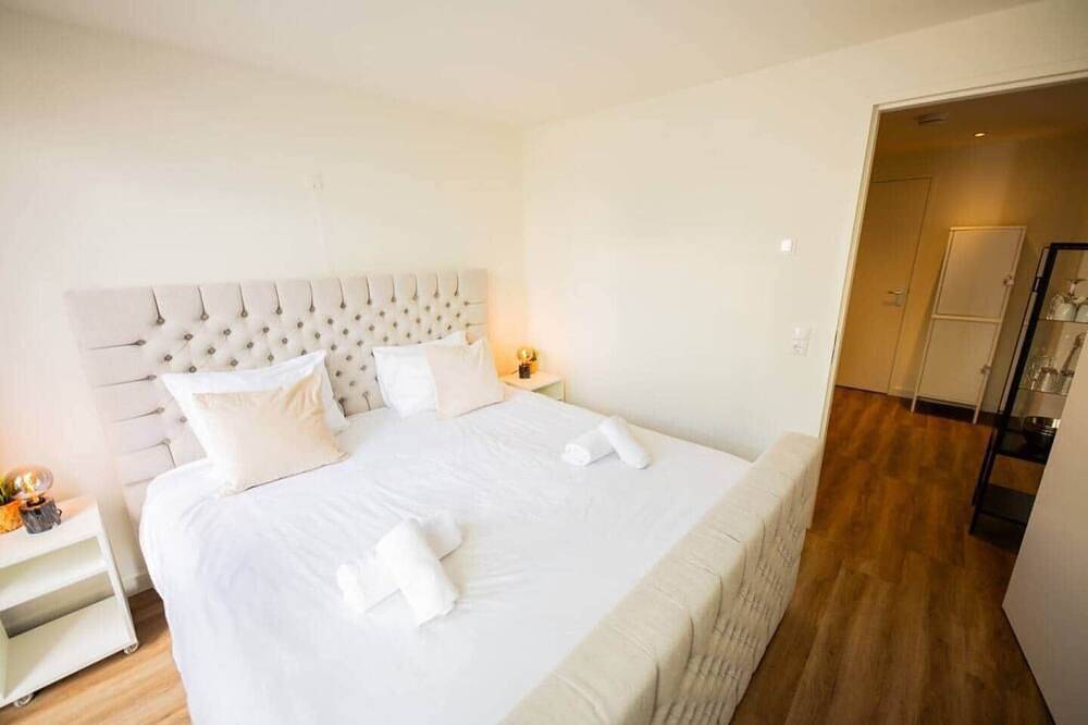 Geheel appartement, Divine 50m2 Apartment (We-39-D) in Tiel, Betuwe