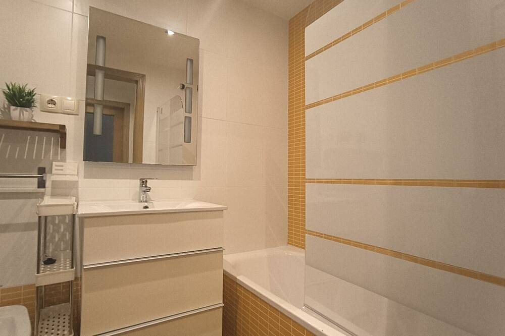Entire apartment, 21A06 Apartamento en Felechosa in Felechosa, Aller